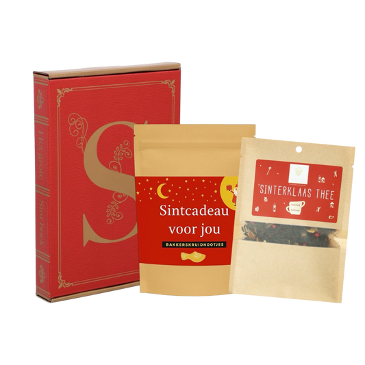 Sintpakket kleintje thee met pepernoten